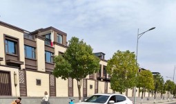 这速度厉害！锦江院子这条路上追尾奥迪！