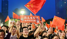 国庆大家都不休息的吗？问了几个朋友都说在上班