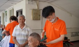 蔚来城·鹭湖 敬老公益行 第六期爱心人士招募
